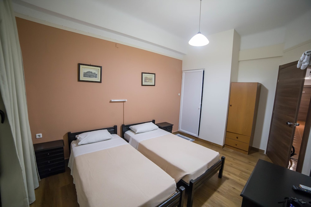 Tempi Hotel 20/38
