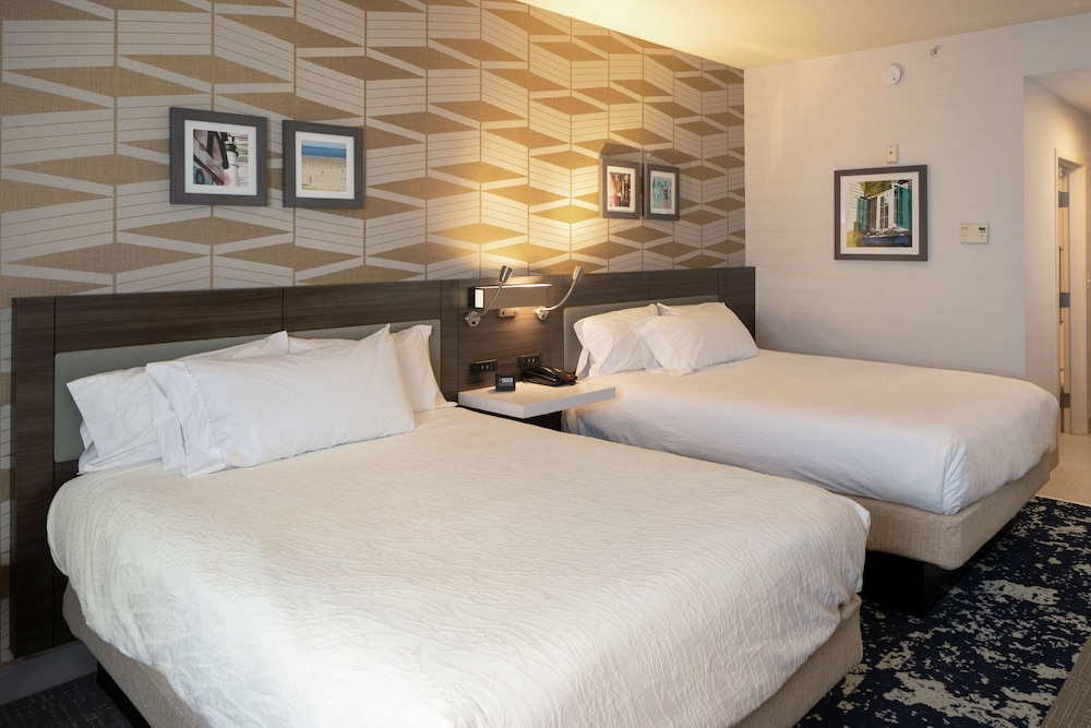 Hilton Garden Inn Freeport Downtown Me 19/62