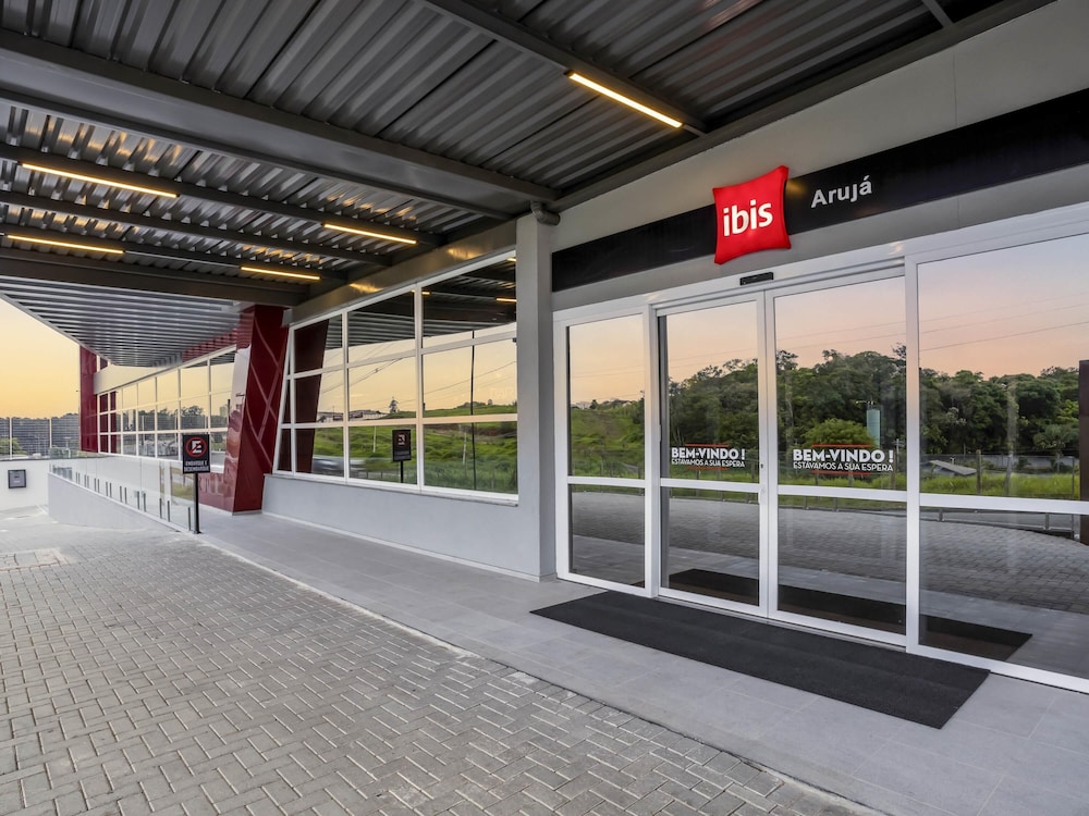 ibis Aruja 34/43