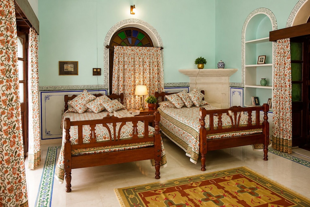 Welcomeheritage Bijayniwas Palace 27/47