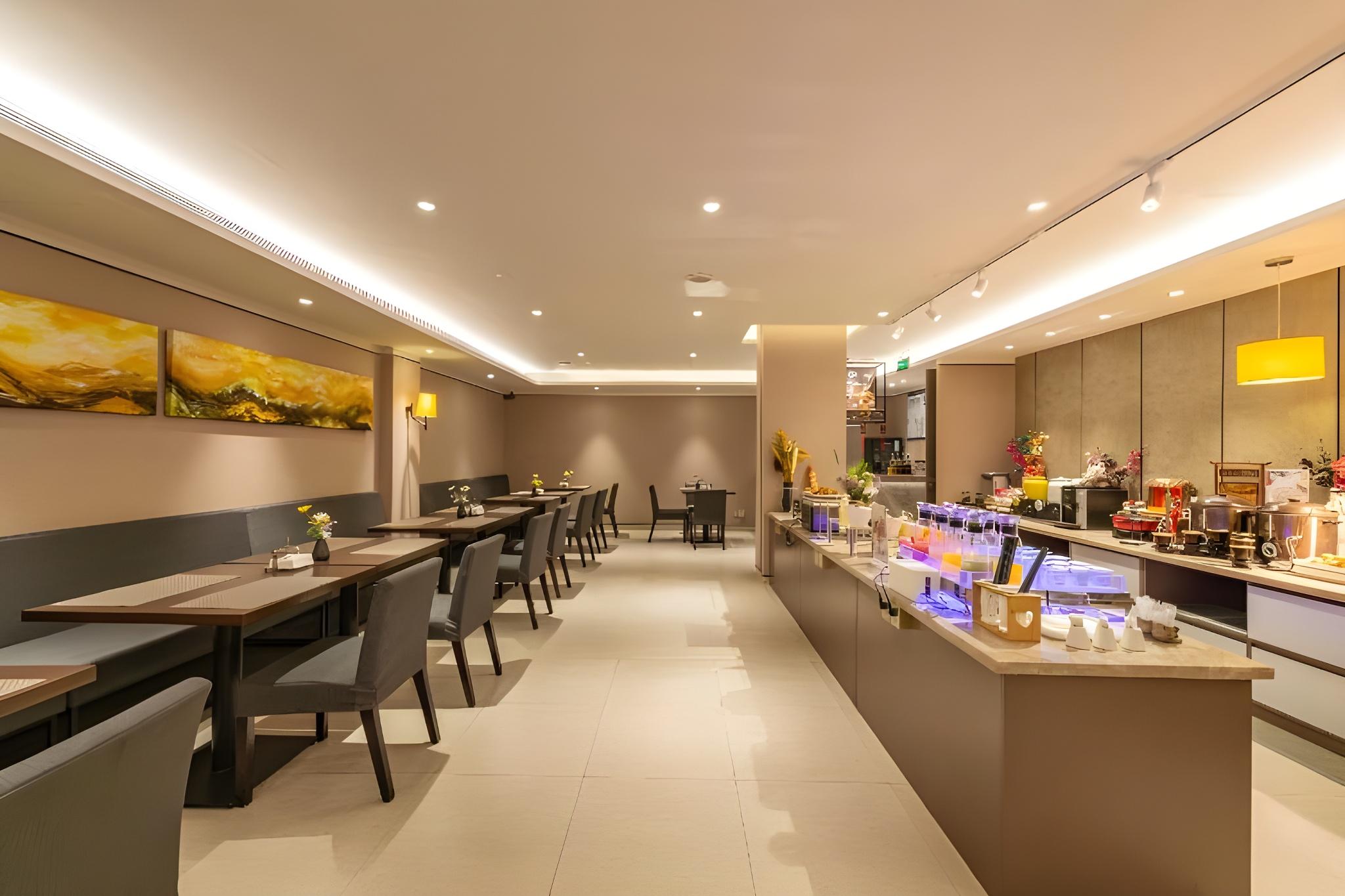 Homeinn Plus (Beijing Guomao) 33/37