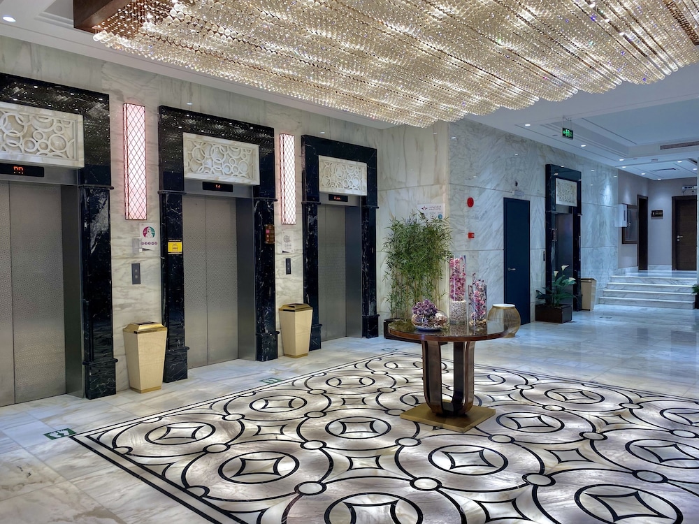 Lobby at Violet Al Shisha Hotel, MAKKAH