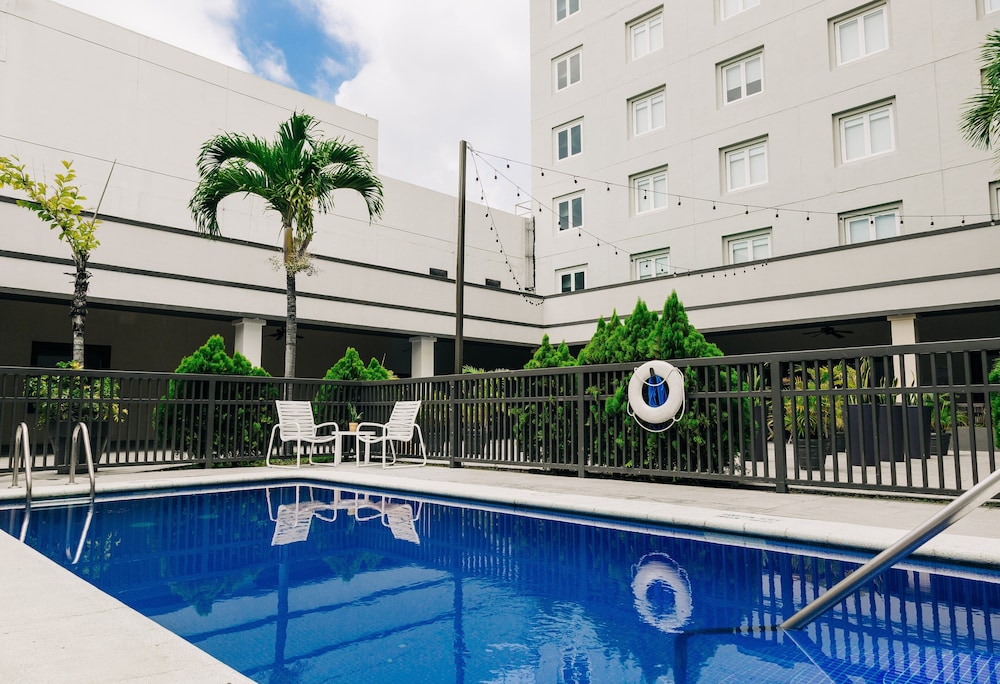 Holiday Inn San Salvador An Ihg Hotel 1/60