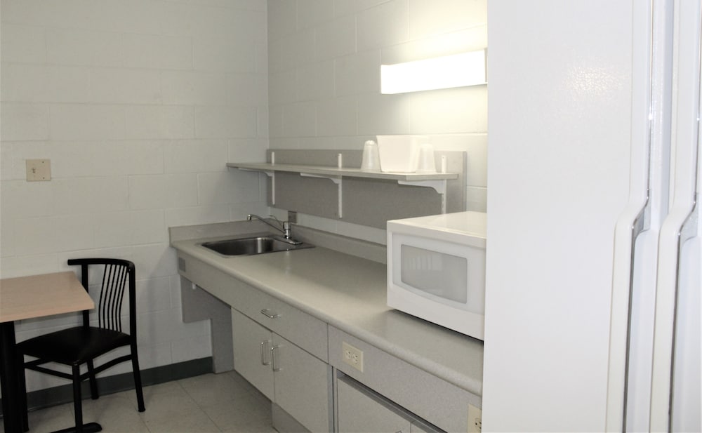 Residence & Conference Centre - Welland 6/50