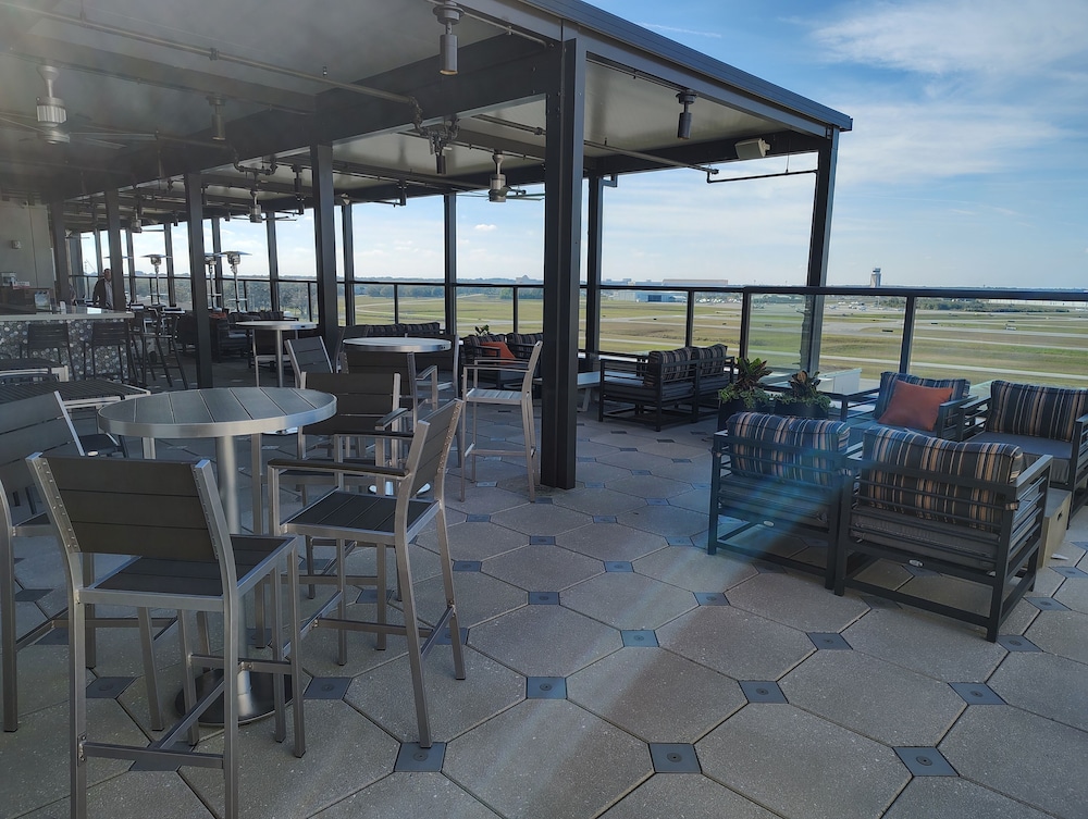 Hyatt Place Melbourne Airport 27/63