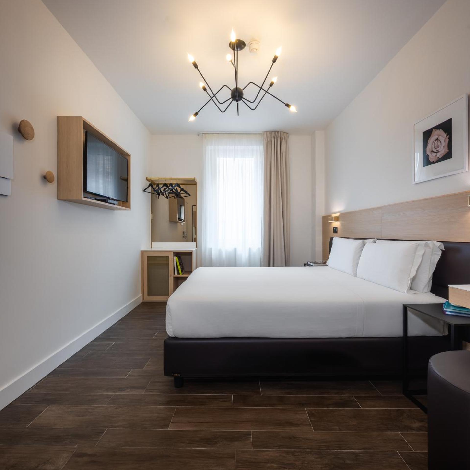 غرفة سوبيريور بسرير كينج، Hotel Globus 3/5
