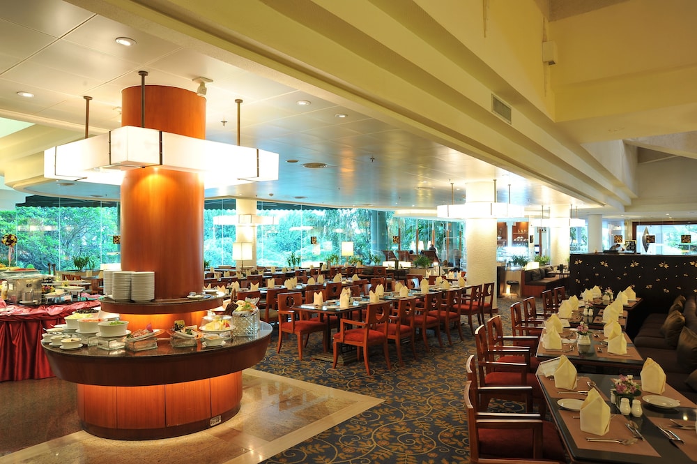 Rama Gardens Hotel 30/50