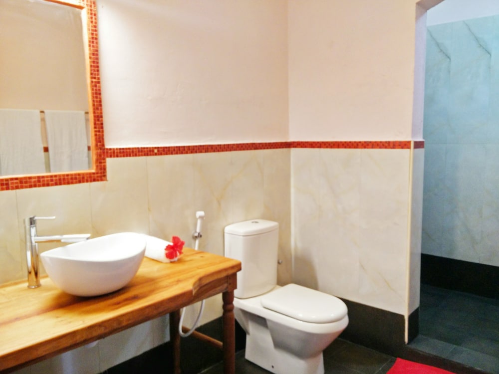 Sea View Lodge Boutique Hotel 69/76