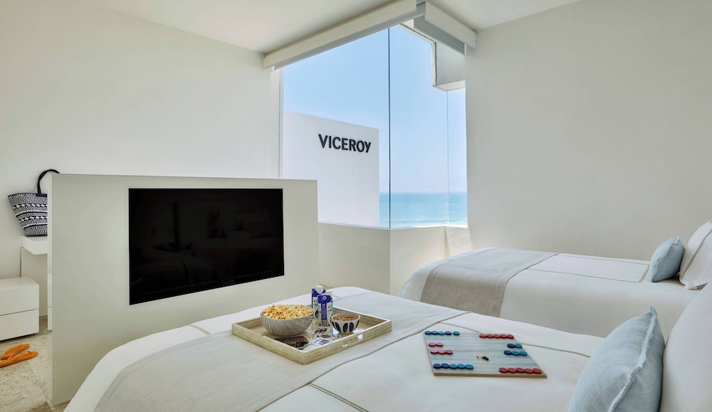 2 Bedrooms, Suite, 2 King Beds, Ocean View, Butler