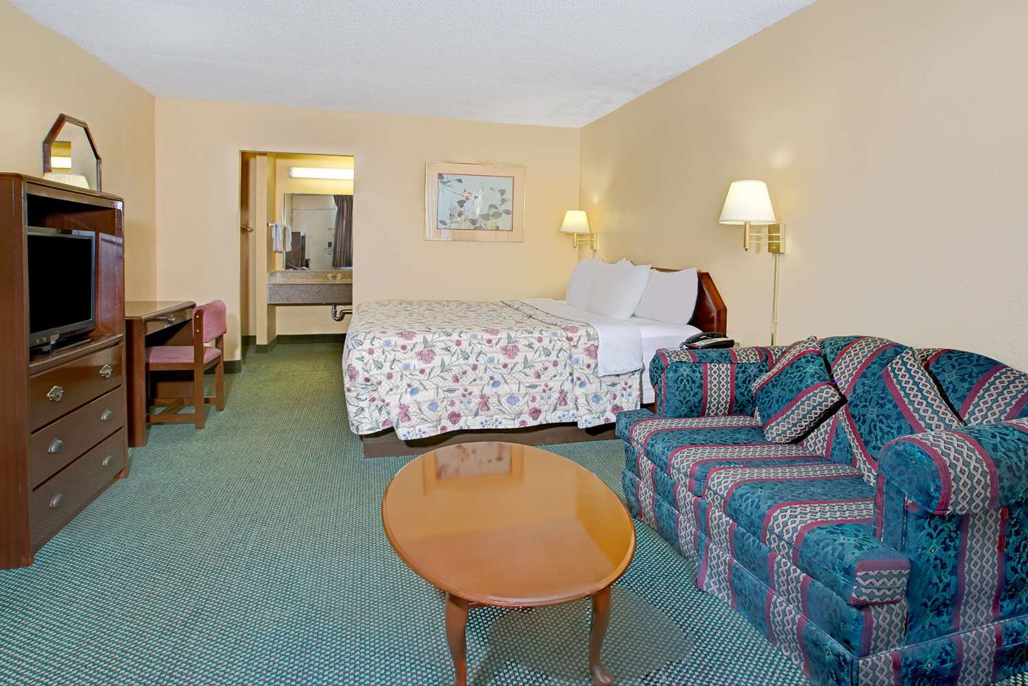Days Inn By Wyndham Alexandria South 6/17