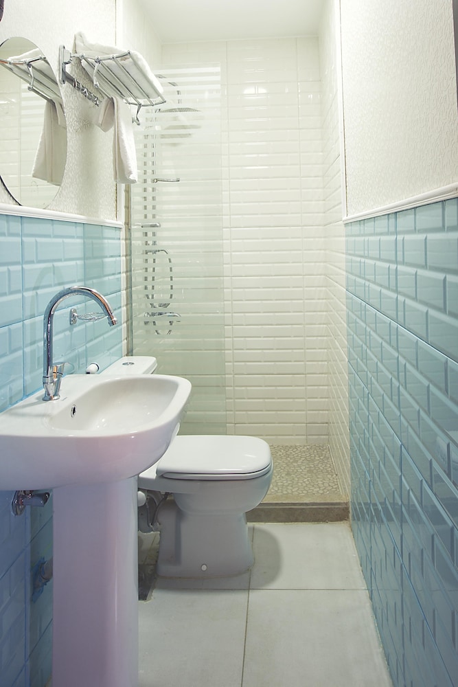 Tahrir Plaza Suites 34/57