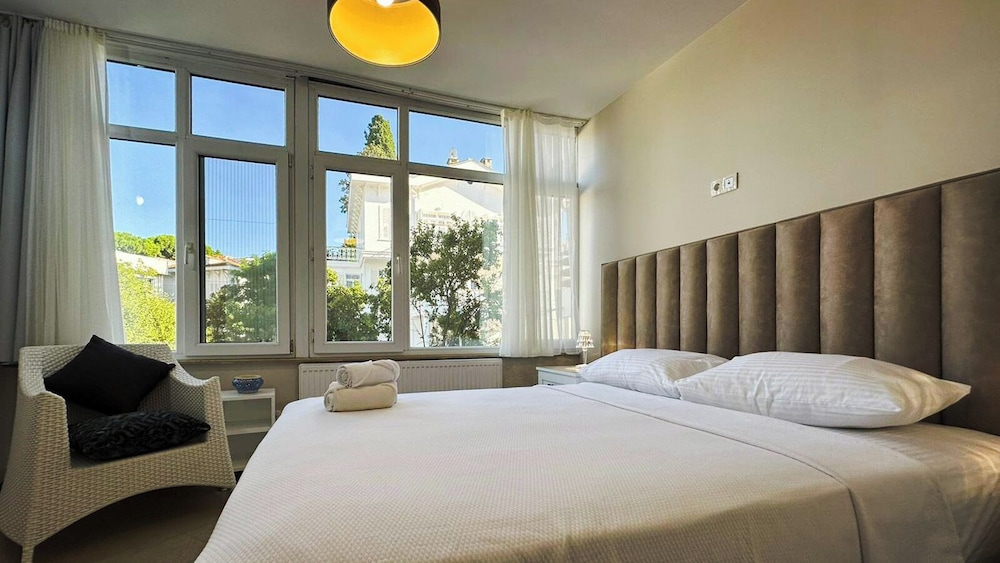 White Palace Otel 17/50