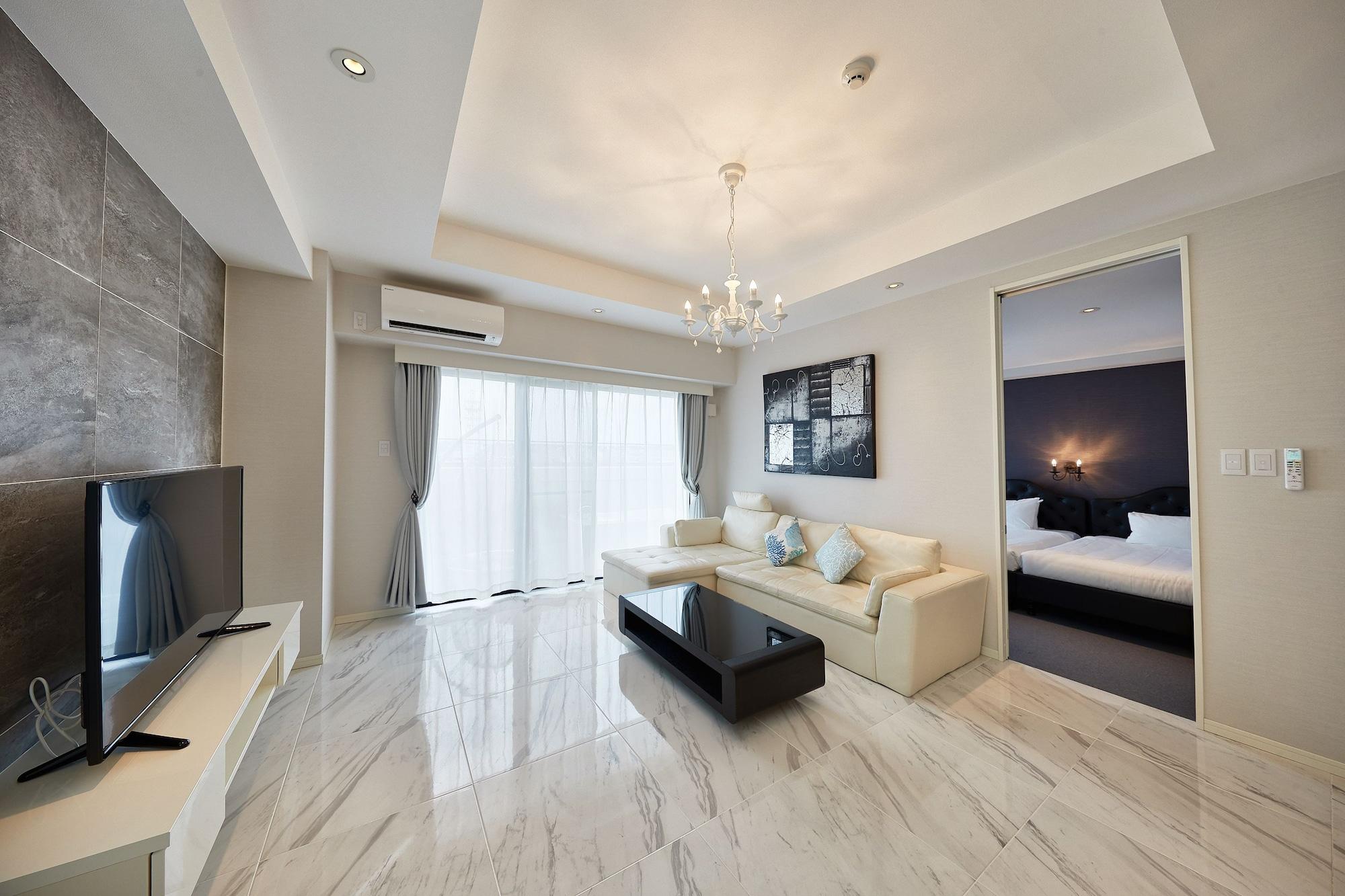 Hotel 385 33/45
