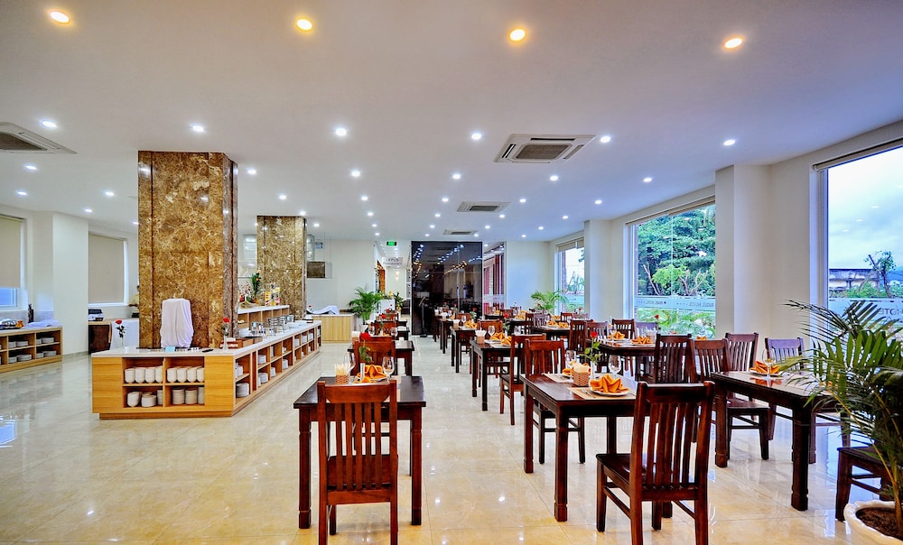 Rigel Hotel 52/64