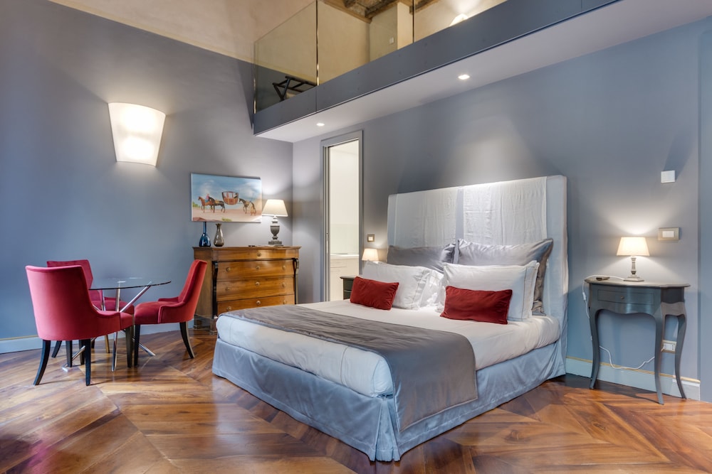 Palazzo Del Carretto Art Apartments 6/72