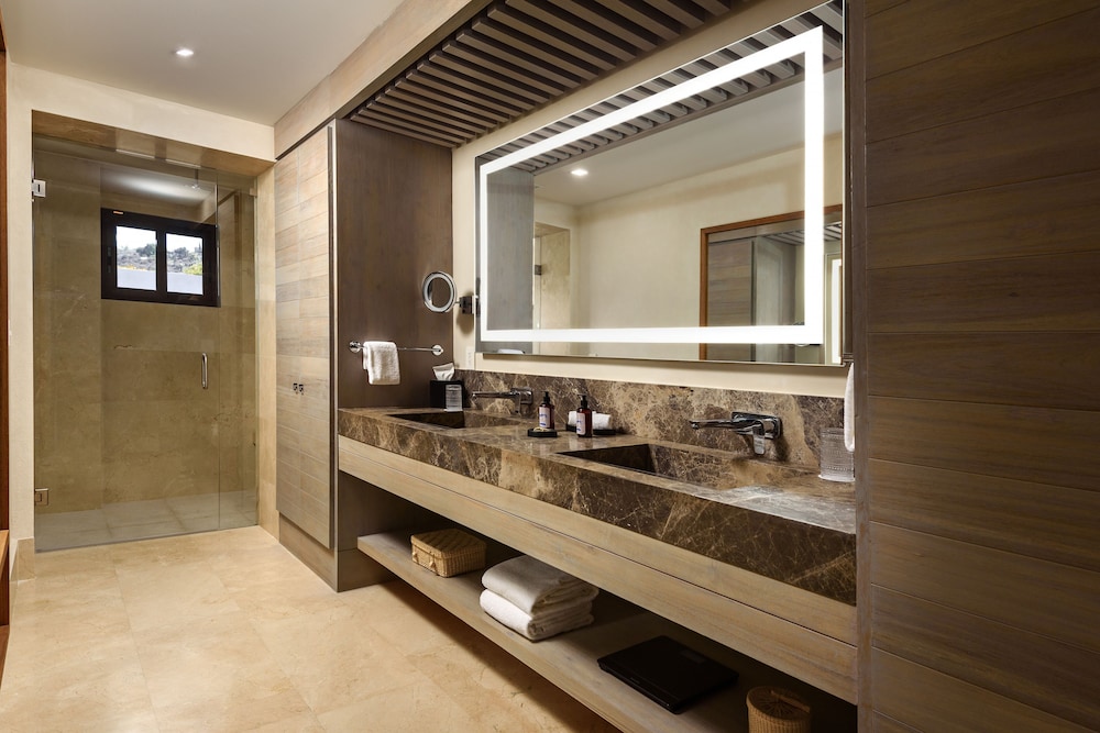 Numu Boutique Hotel 56/58