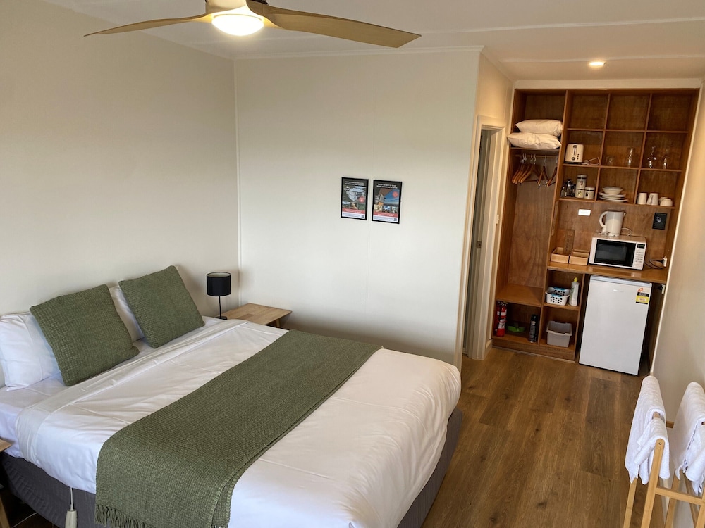 Bruny Island Escapes 17/69