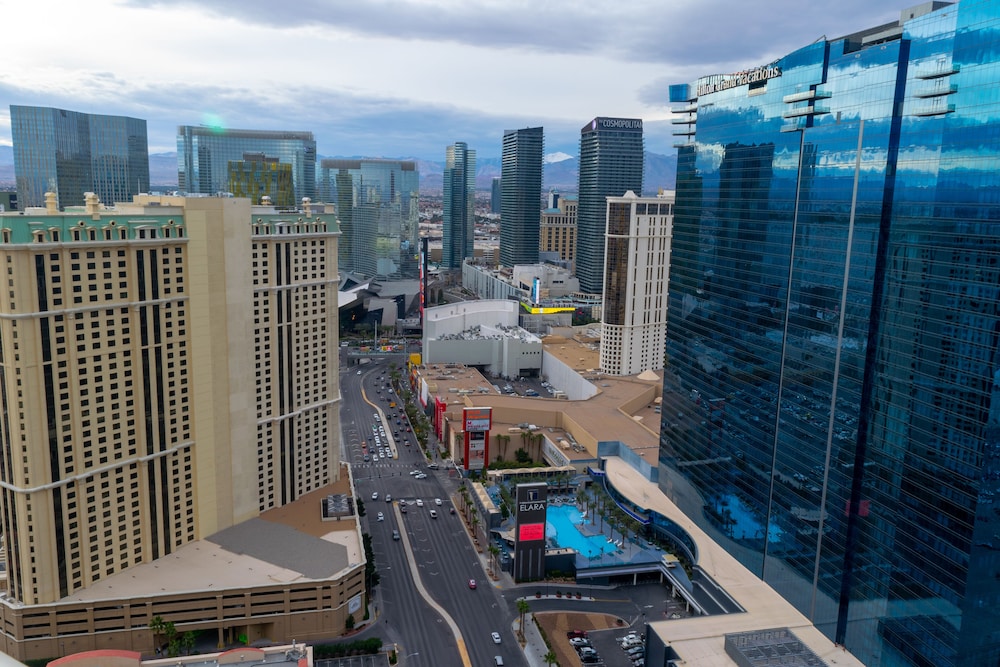 The Signature at MGM Grand - All Suites 51/60