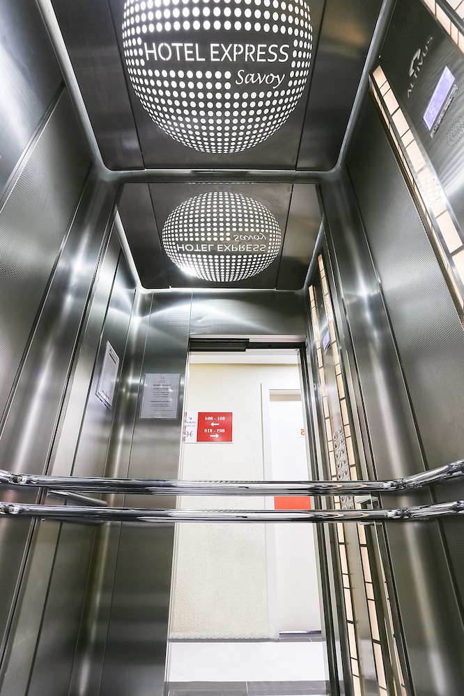 Hotel Express Savoy 24/35