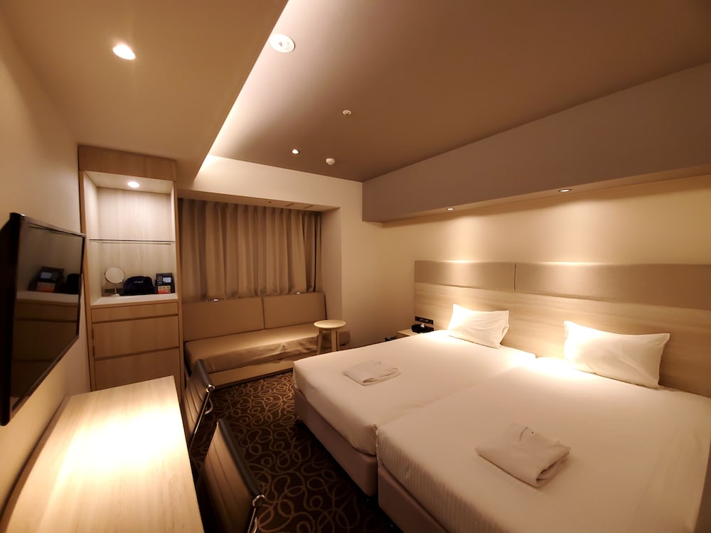 Hotel Aqua Citta Naha by WBF 25/83