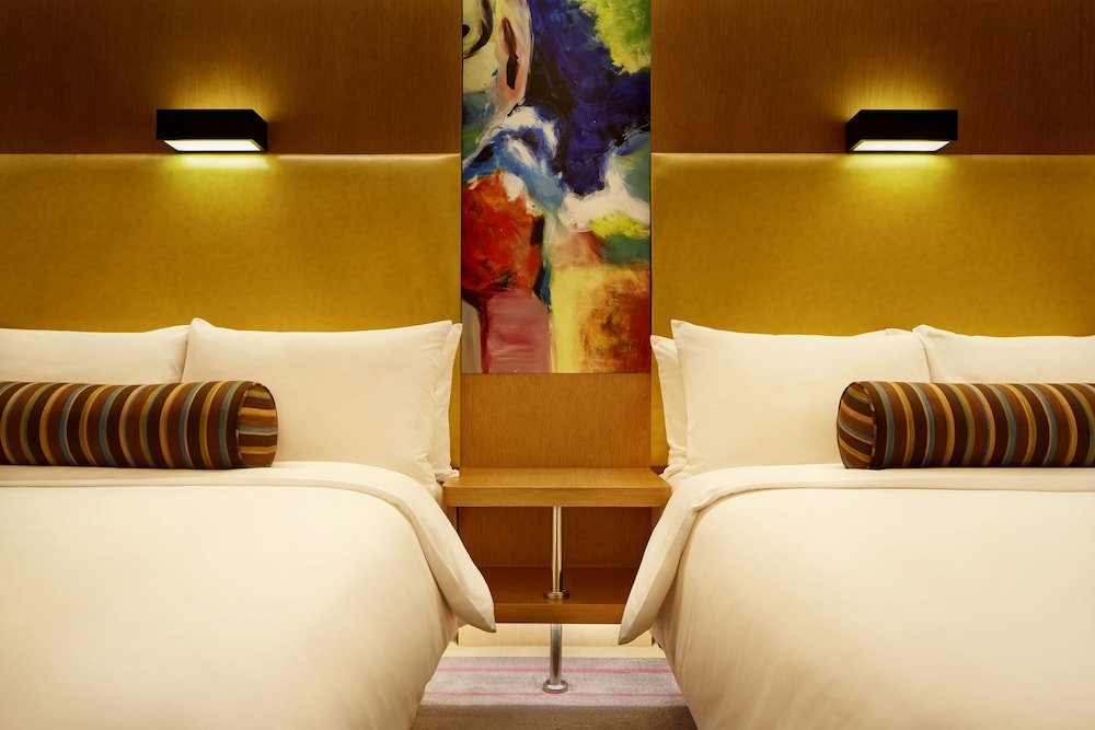Aloft Dongguan Dynamic Town 19/48