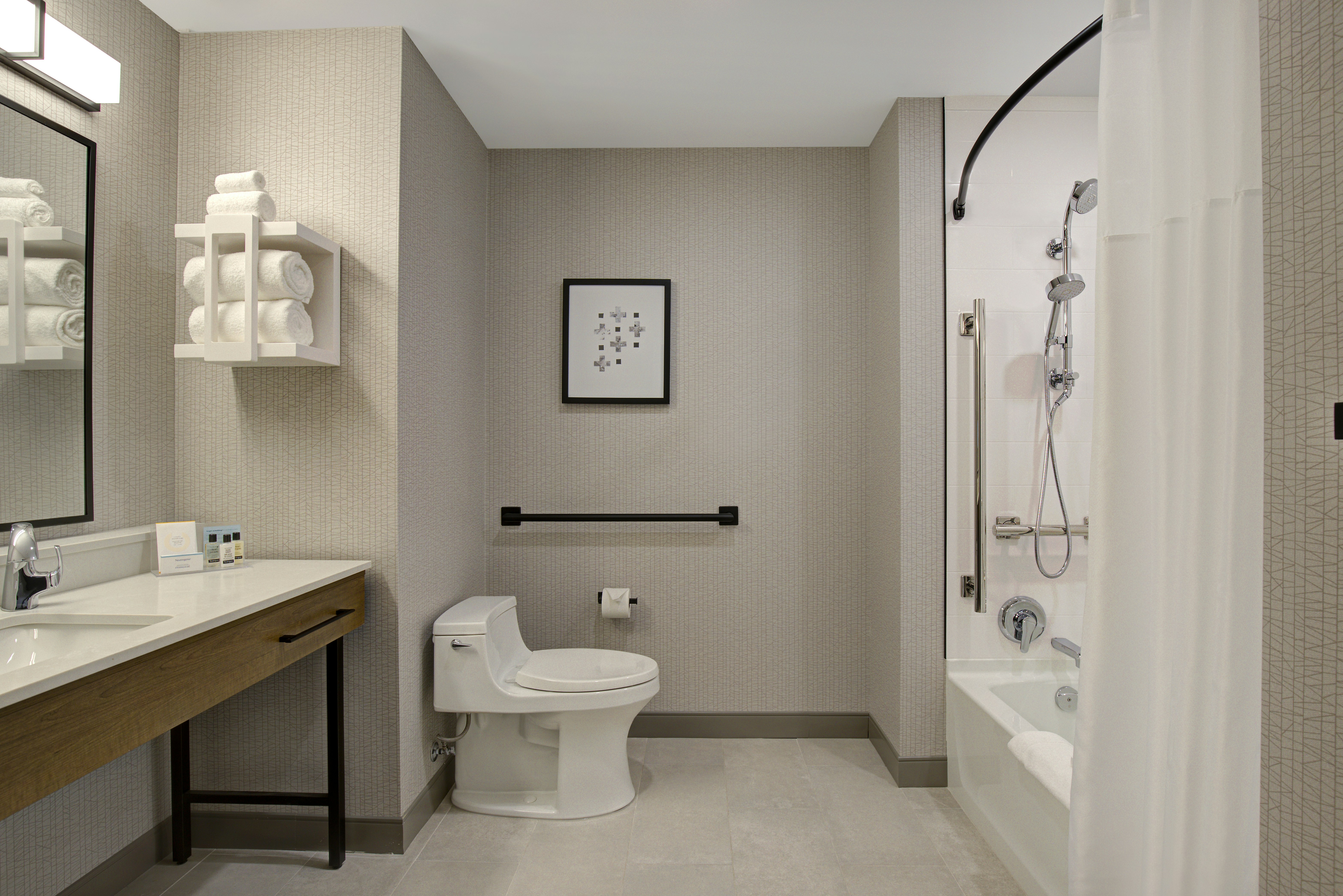 غرفة بسرير كينج بمطبخ لذوي الإعاقة، Hampton Inn by Hilton Montreal Downtown 3/5