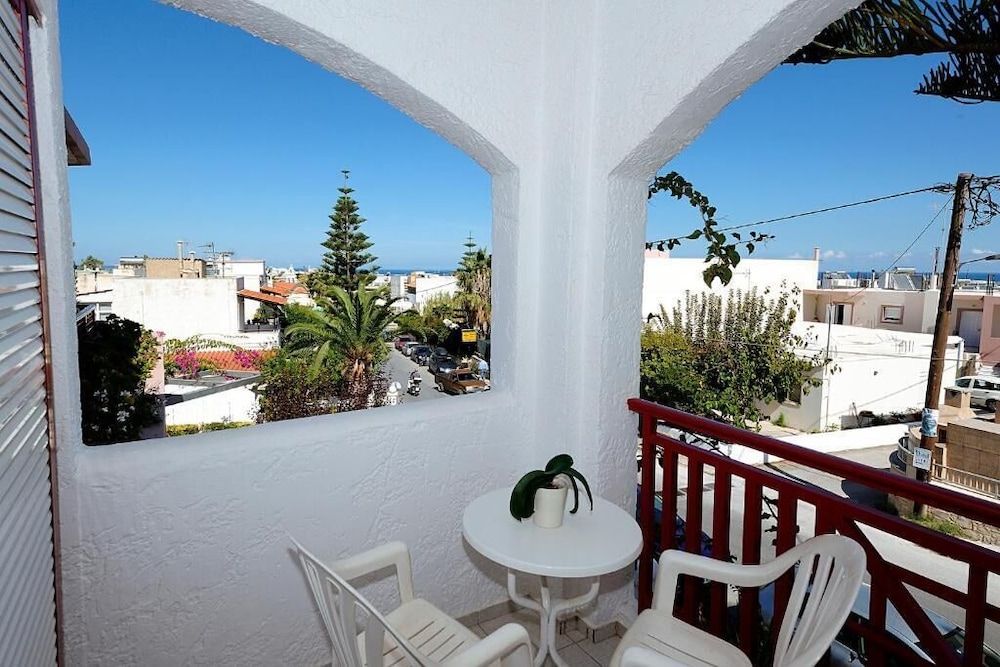 Apollon Hotel Apartments 33/50