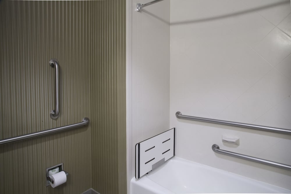 Hampton Inn Oxford Conference Center 25/82