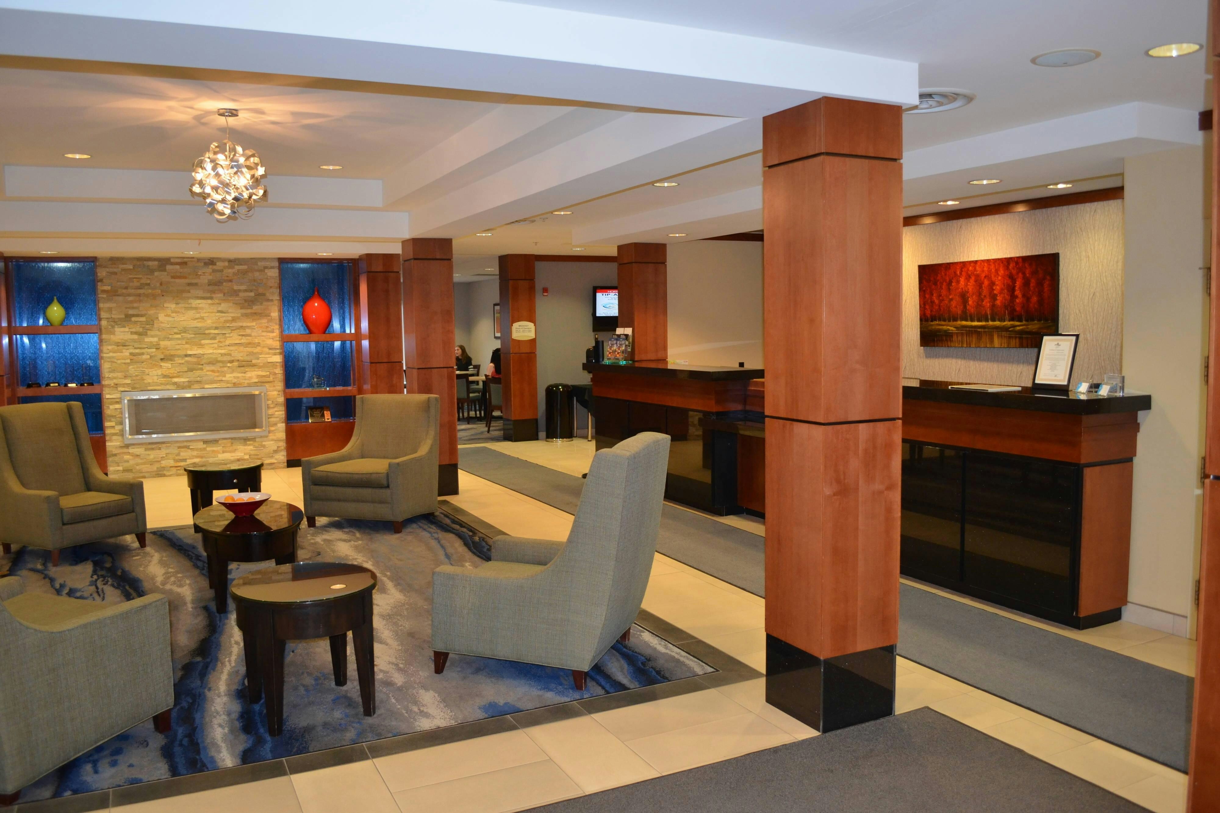 Fairfield Inn & Suites by Marriott Sault Ste. Marie 5/10