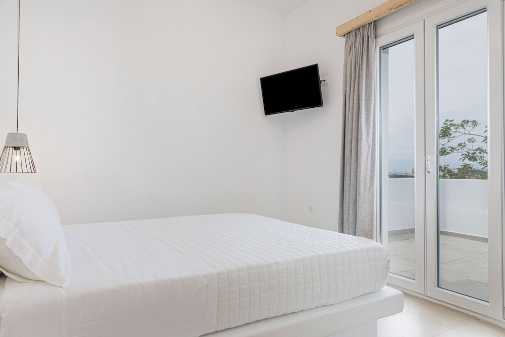 Irida Luxury Apartments 15/50