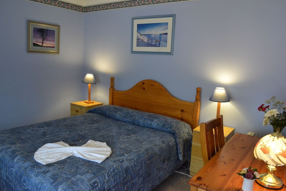 Palms Bed And Breakfast 8/29