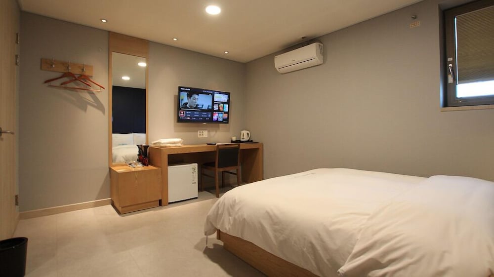 STANDARD, DOUBLE BED