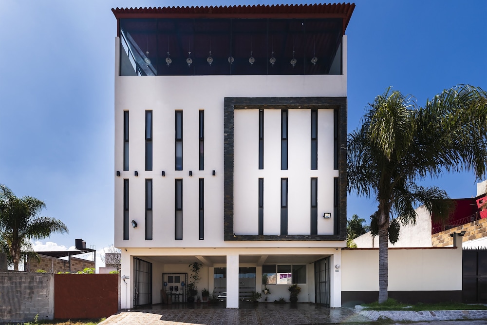 Capital O Hotel Joyma Suites, San Luis in SAN LUIS POTOSI