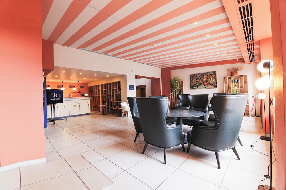 King Tamar Hotel By Luxuria Hotels 9/48