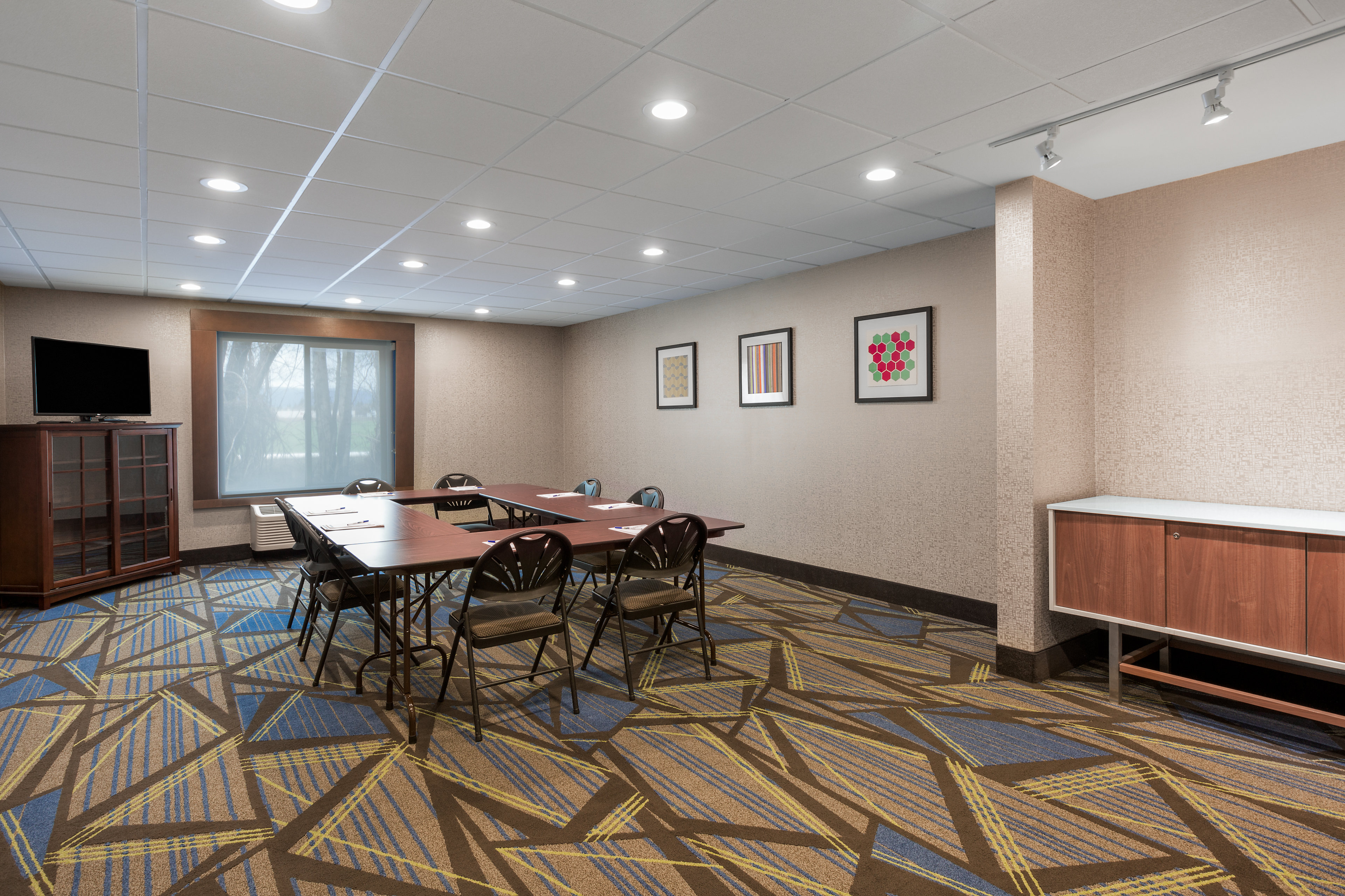 Holiday Inn Express Ellensburg 49/62