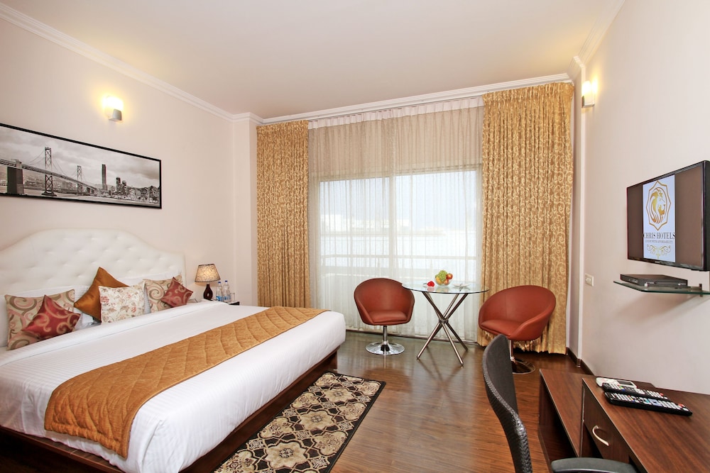 CHRIS HOTEL WHITEFIELD 10/50