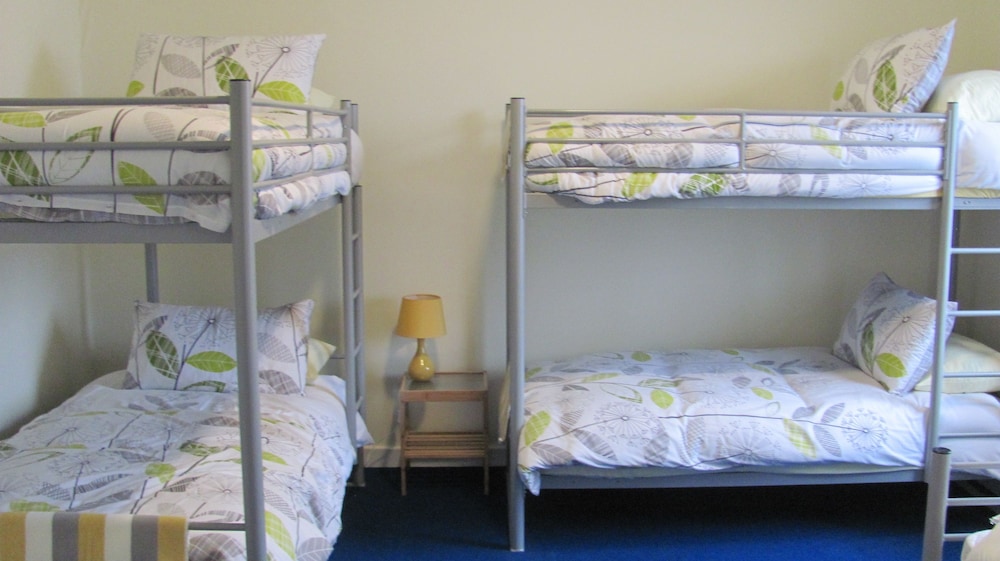 Family, 1 Double and 2 Bunk Beds