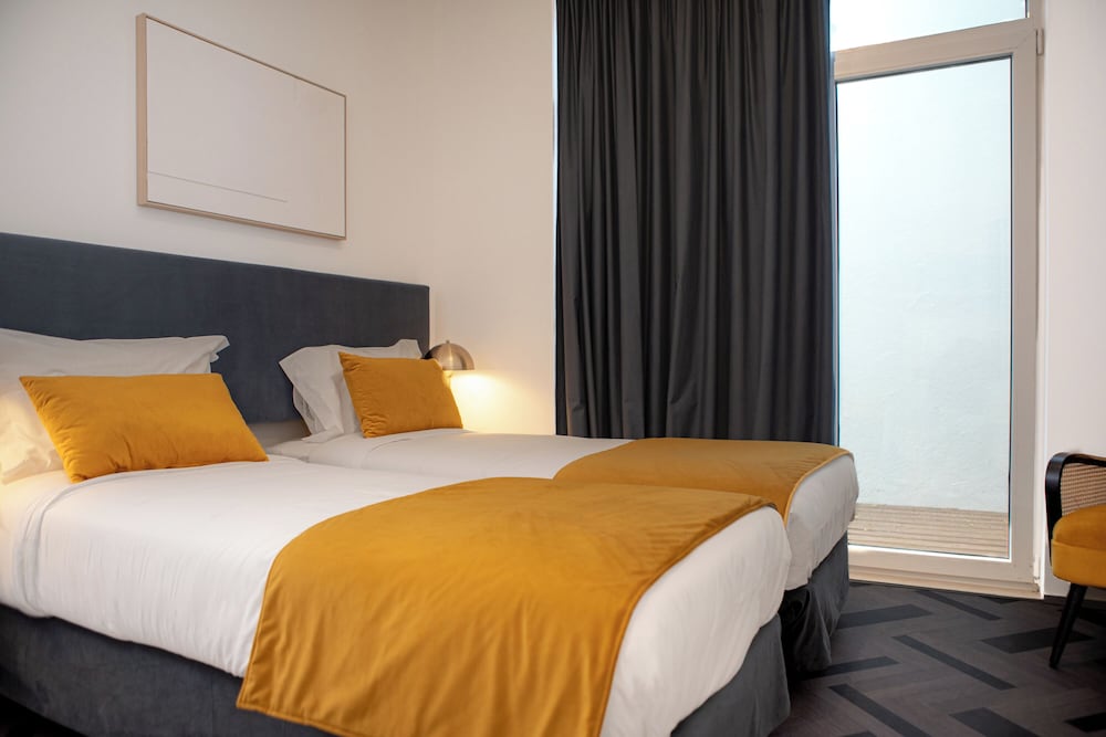 Gloria Suites by Lx Way 12/39