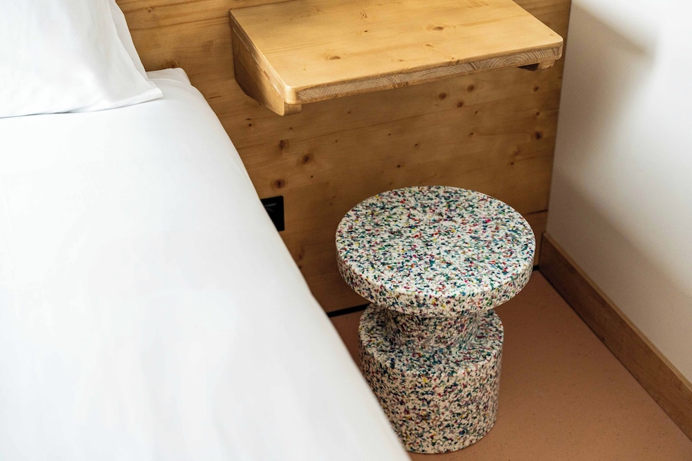 easyHotel Valencia Ciutat Vella photo2