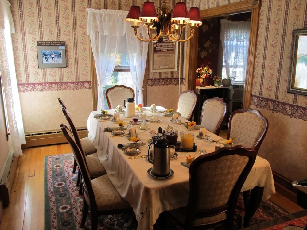 Cheney House 37/50