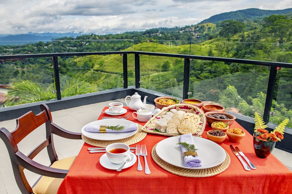 Fox Resorts Kandy 33/49