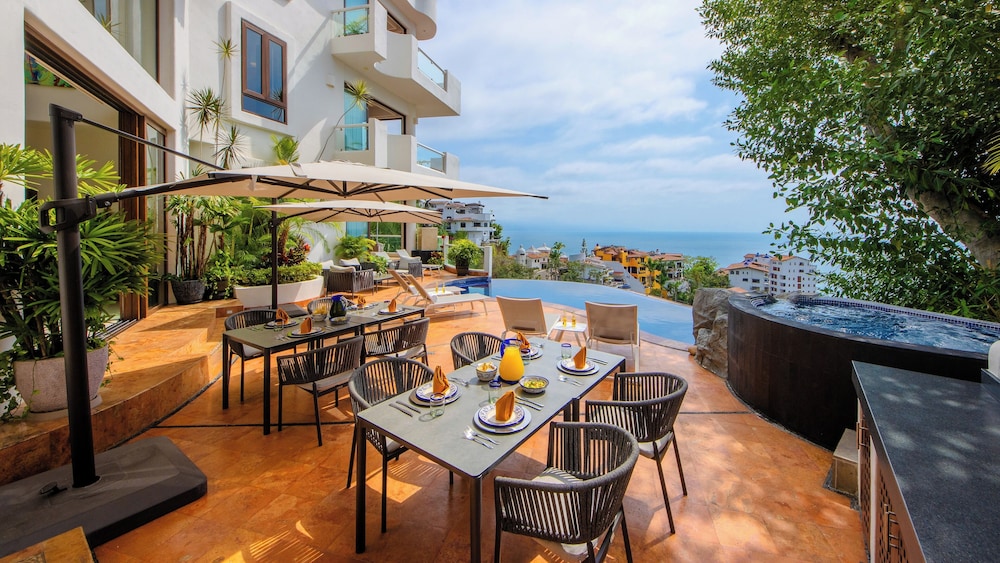 Villa Divina Luxury Boutique 60/69