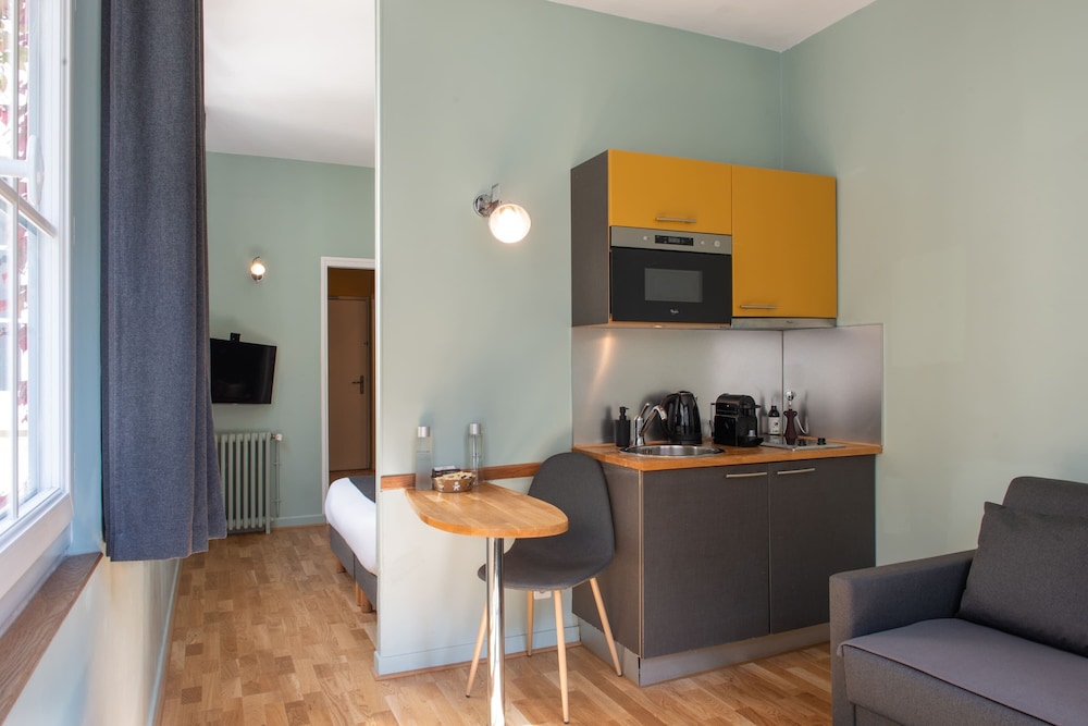 Helzear Montparnasse Suites 47/61
