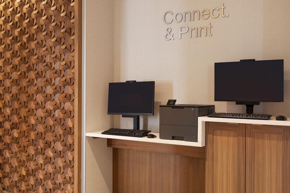 Fairfield Inn & Suites By Marriott Rockaway 23/28