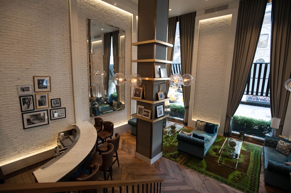 Hotel AKA Nomad 53/66