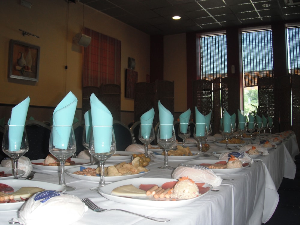 Hostal La Molina 34/54