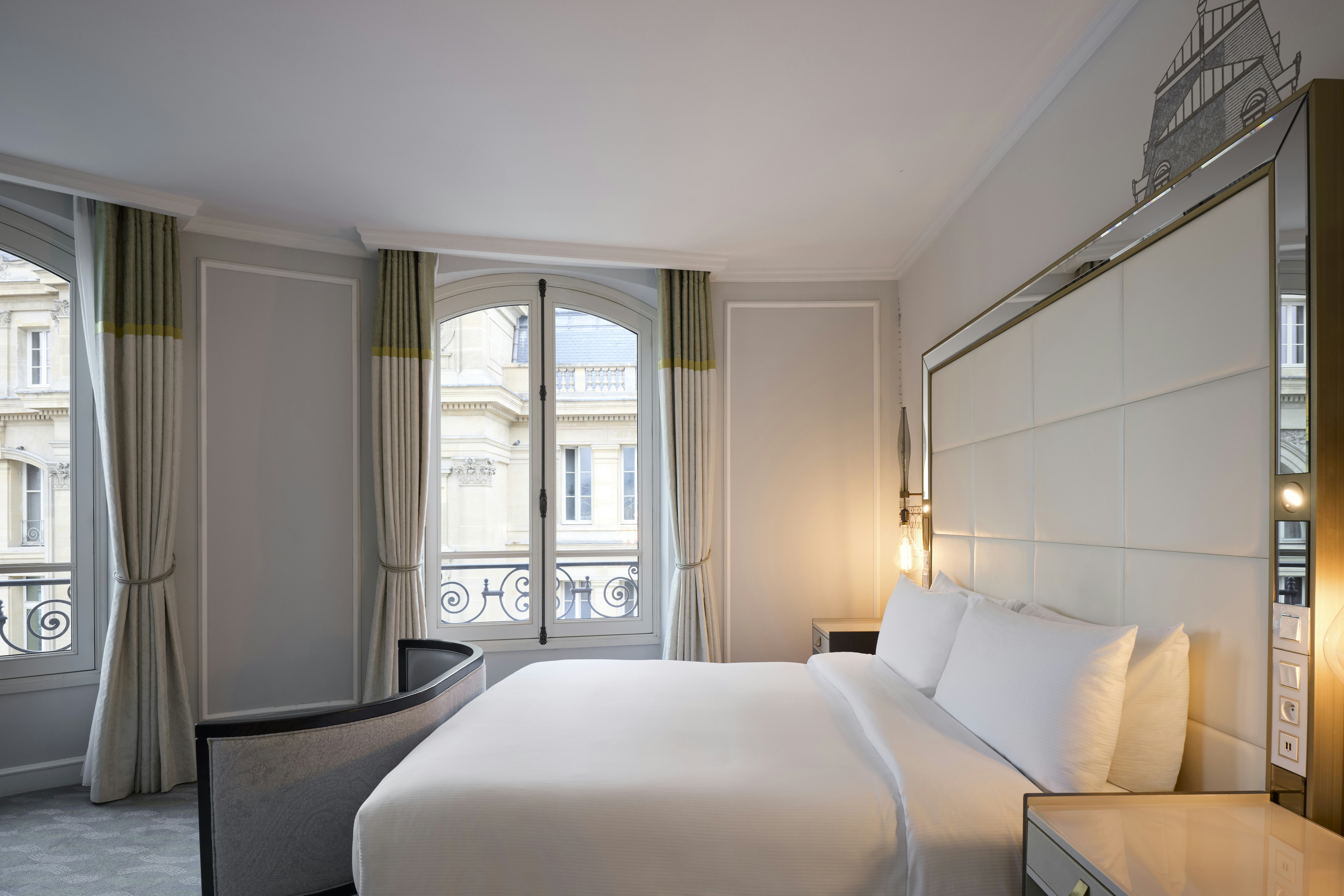 Hilton Paris Opera 17/81