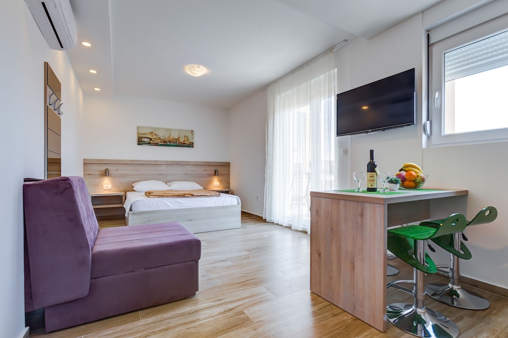 Almare Apartments Budva 32/50
