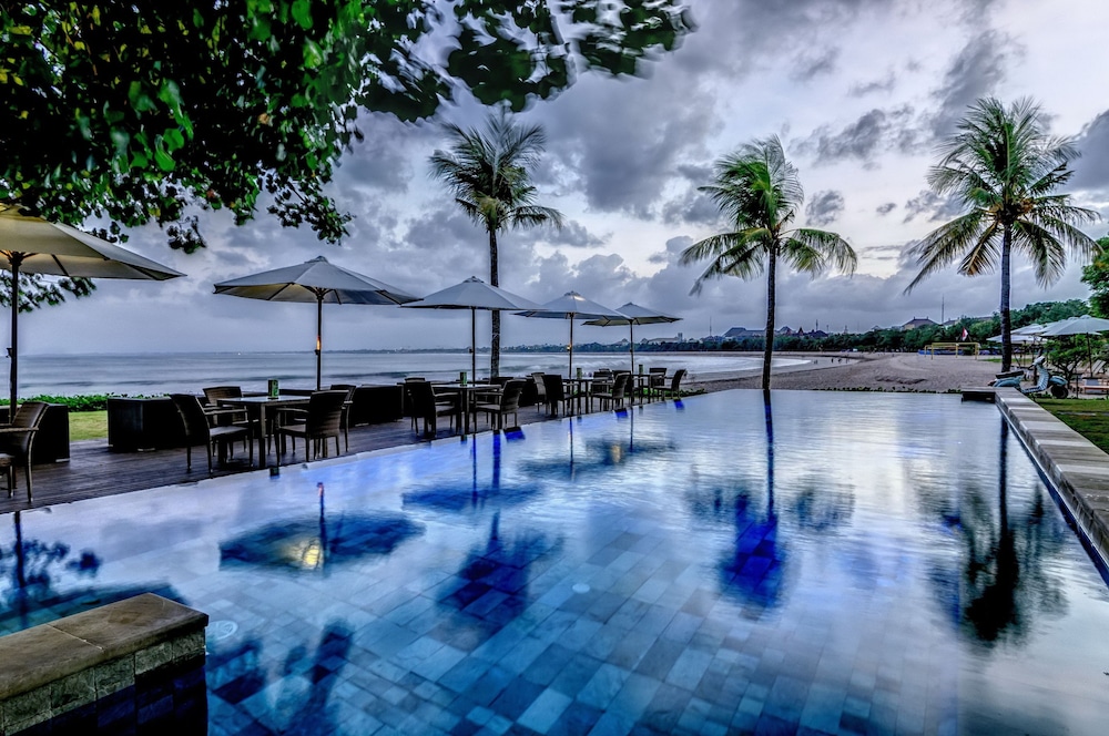 Bali Garden Beach Resort 7/69