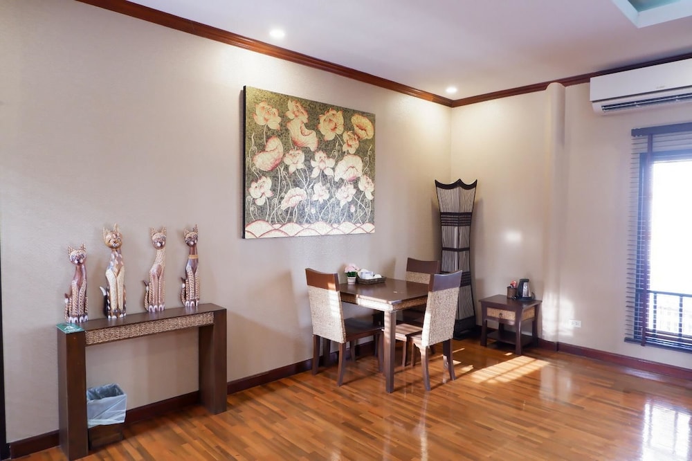 Yotaka Boutique Hotel Bangkok 63/74